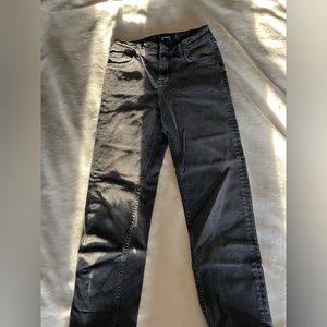 BDG Urban Outfitters ankle length black jeans, Size 25/26